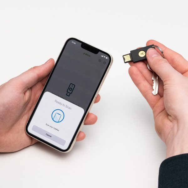 Security Key NFC by Yubico - Image 3